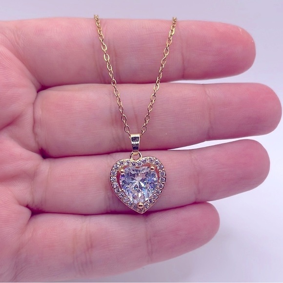 18K Gold Plated Cubic Zirconia Heart Pendant Necklace - Picture 1 of 9